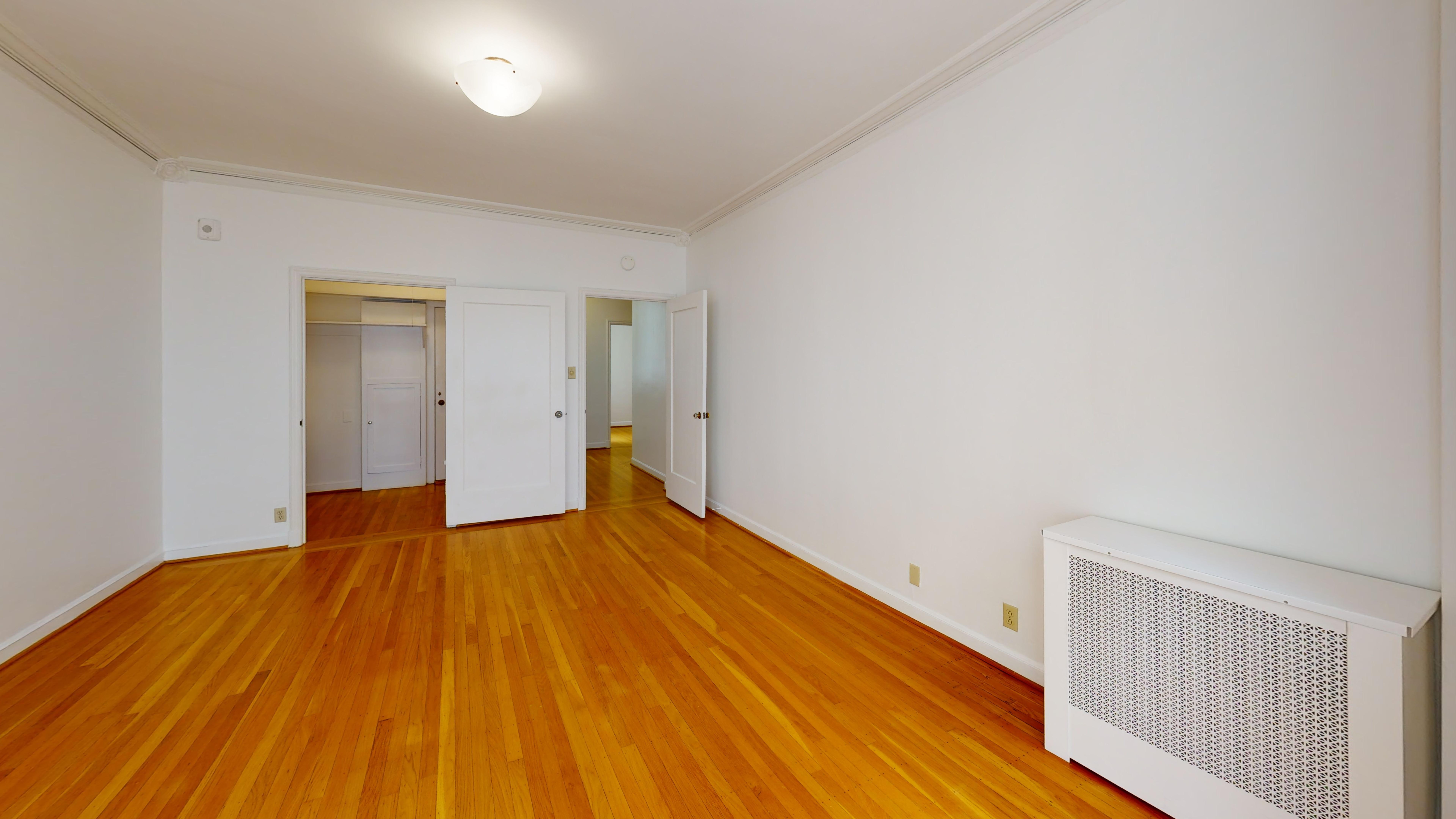 1735 Van Ness Avenue photo 2
